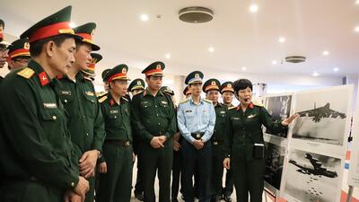 Triển lãm "Từ Điện Biên phủ năm 1954 đến Hà Nội Điện Biên phủ trên không năm 1972"