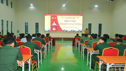 Khai mạc Lớp bồi dưỡng nhận thức về Đảng và Lớp bồi dưỡng đảng viên mới năm 2025