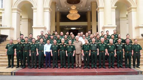 Bộ Tư lệnh Thủ đô Hà Nội gặp mặt kỷ niệm 50 năm Ngày Giải phóng miền Nam, thống nhất đất nước