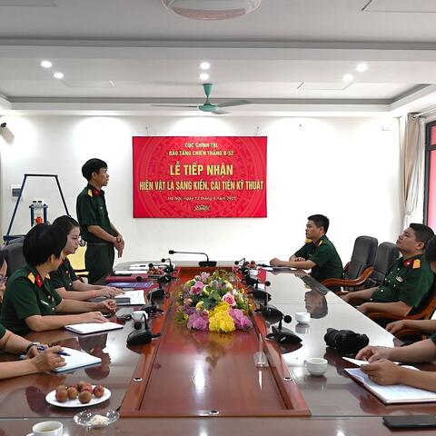 Bảo tàng Chiến thắng B-52 tiếp nhận hiện vật sáng kiến, cải tiến kỹ thuật