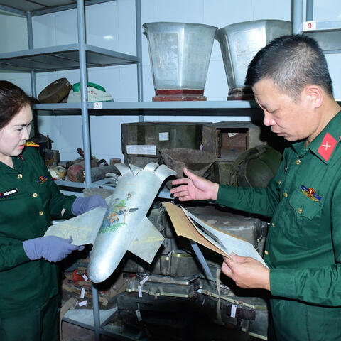 PHÁT ĐỘNG CUỘC VẬN ĐỘNG HIẾN TẶNG HIỆN VẬT  KỶ NIỆM 80 NĂM NGÀY TRUYỀN THỐNG LLVT THỦ ĐÔ